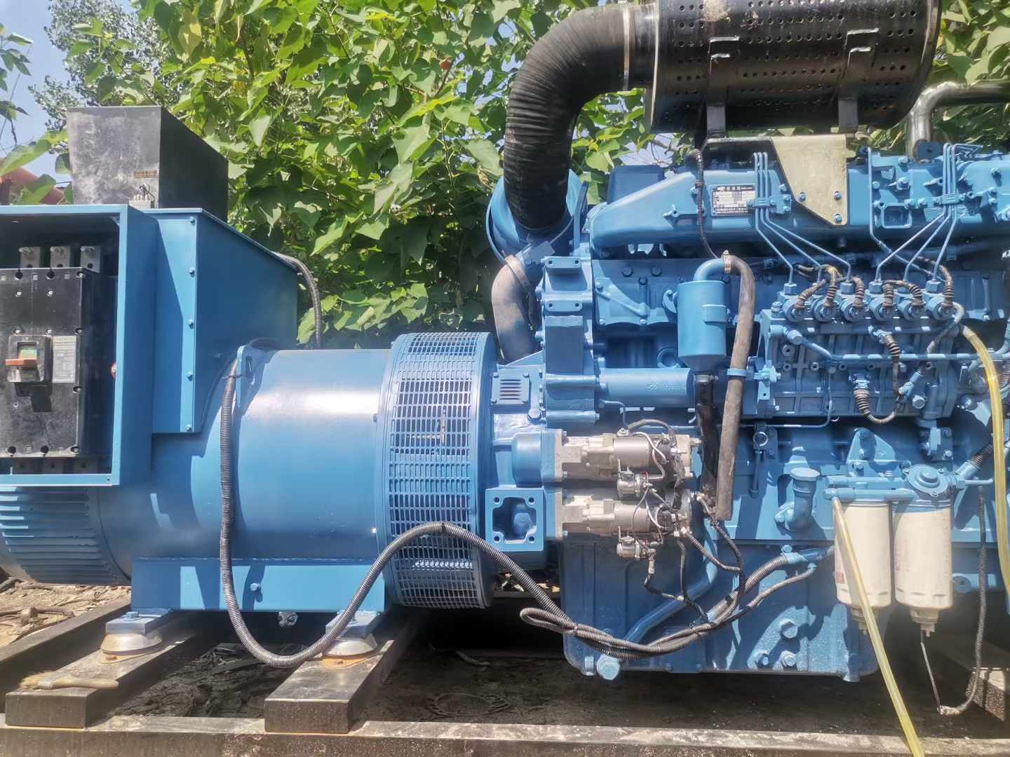 石门详细说明降低 800kW 柴油发电机输出电流波动的方法